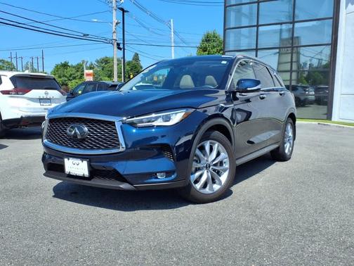 2022 INFINITI QX50 ESSENTIAL