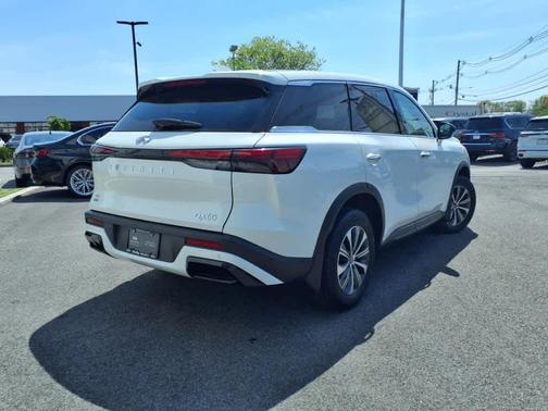 2024 INFINITI QX60 Pure
