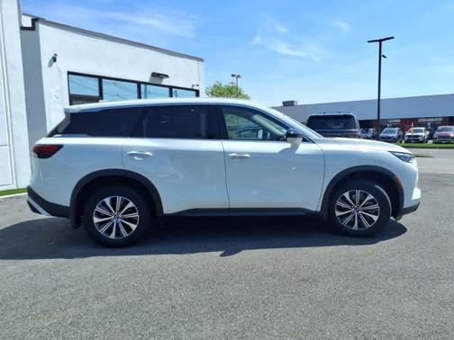 2024 INFINITI QX60 Pure
