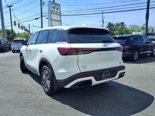2024 INFINITI QX60 Pure