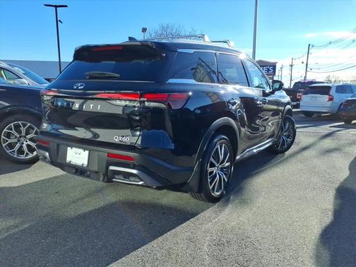 2025 INFINITI QX60 SENSORY