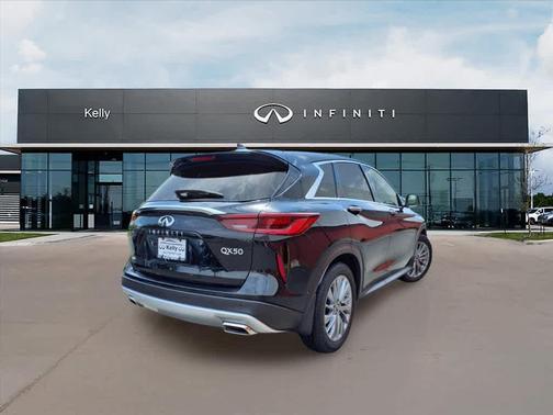 2025 INFINITI QX50 Pure
