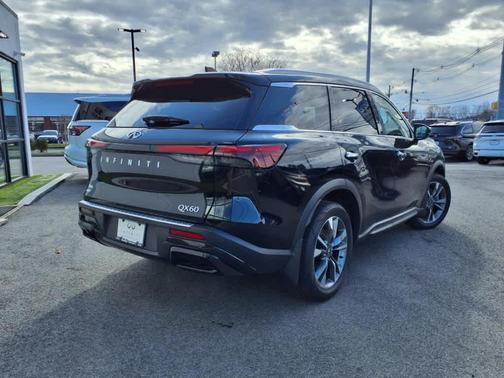 2024 INFINITI QX60 Luxe