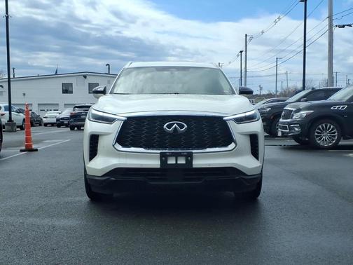 2024 INFINITI QX60 Luxe