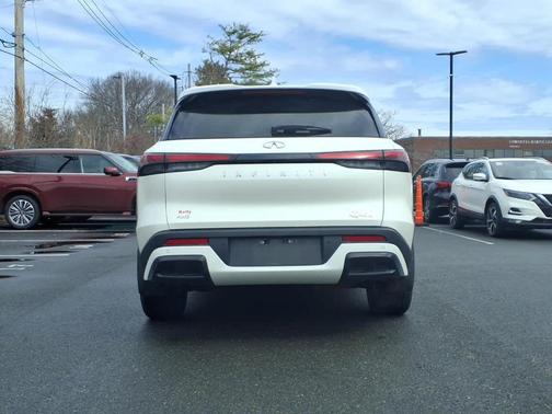 2024 INFINITI QX60 Luxe