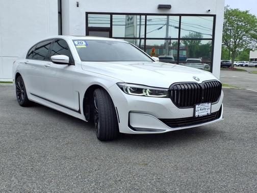 2020 BMW 740 i xDrive