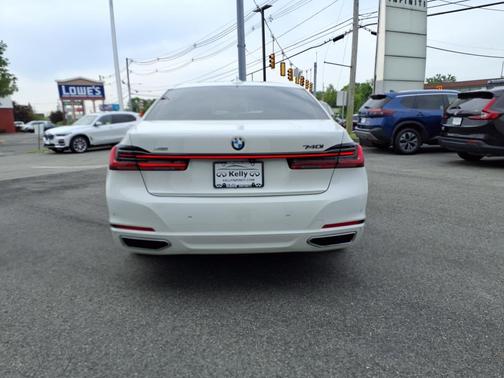 2020 BMW 740 i xDrive
