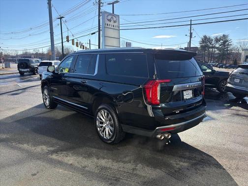 2022 GMC Yukon XL Denali