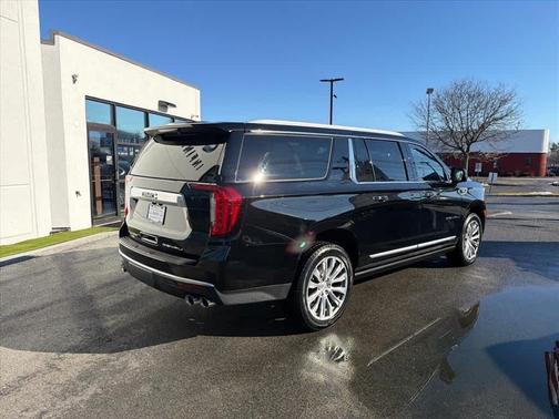 2022 GMC Yukon XL Denali