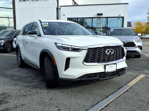 2023 INFINITI QX60 Pure