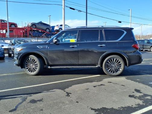 2024 INFINITI QX80 SENSORY