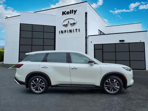 2022 INFINITI QX60 Luxe