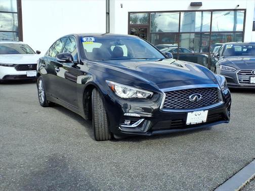 2023 INFINITI Q50 LUXE
