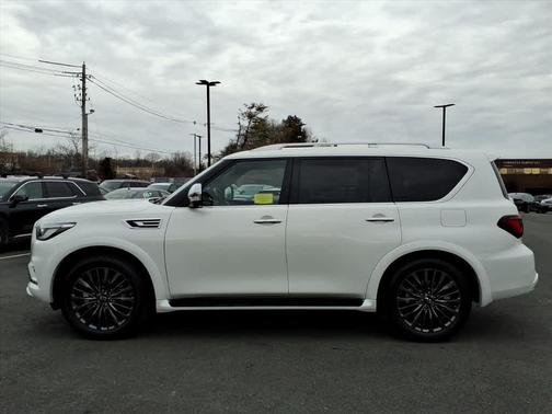 2024 INFINITI QX80 SENSORY