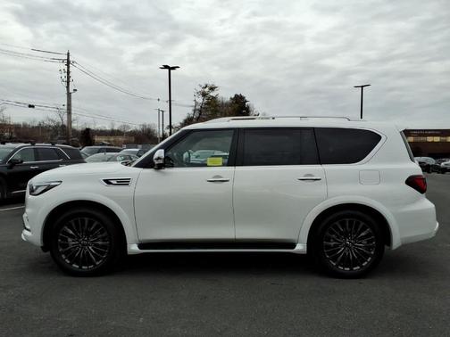 2024 INFINITI QX80 SENSORY