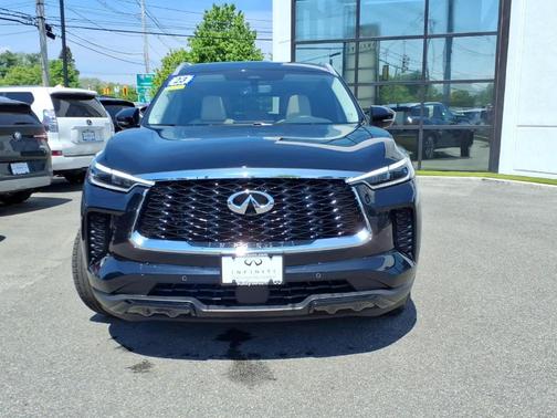 Mineral Black 2023 INFINITI QX60 Luxe