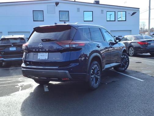 2025 Nissan Rogue SL