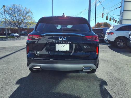 2023 INFINITI QX50 Luxe