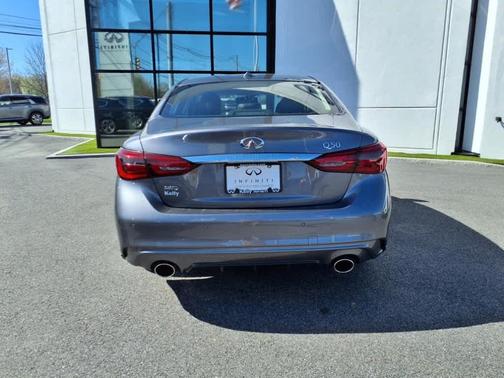 2022 INFINITI Q50 LUXE