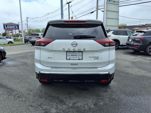 2024 Nissan Rogue Platinum