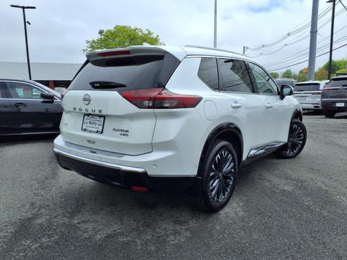 2024 Nissan Rogue Platinum