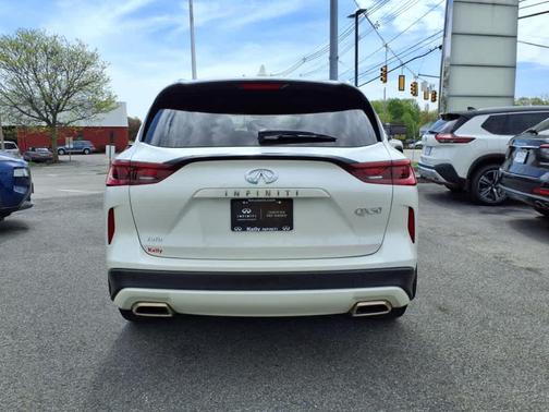 2022 INFINITI QX50 Luxe