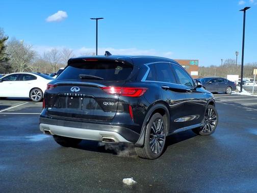 2023 INFINITI QX50 SENSORY