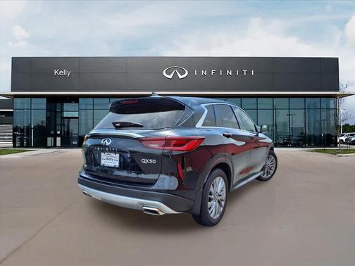 2025 INFINITI QX50 Pure