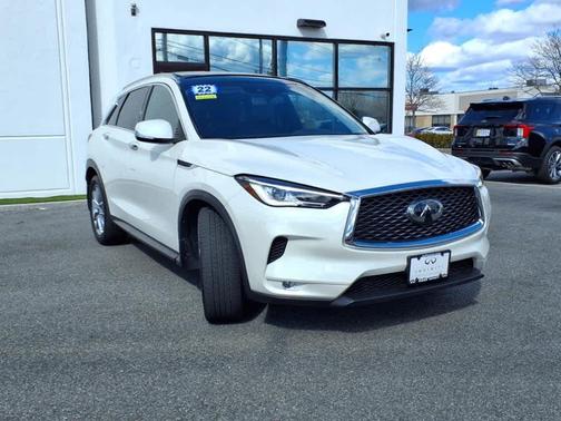 2022 INFINITI QX50 Luxe