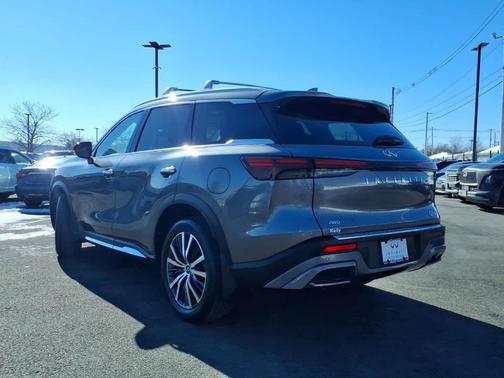 2023 INFINITI QX60 SENSORY