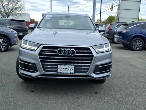 Florett Silver Metallic 2019 Audi Q7 45 Premium Plus