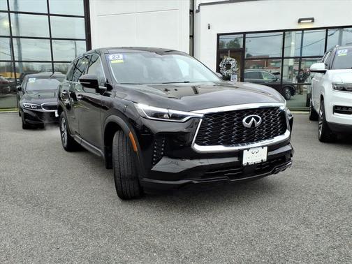 2023 INFINITI QX60 Pure