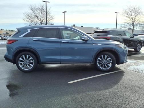 2022 INFINITI QX50 Luxe