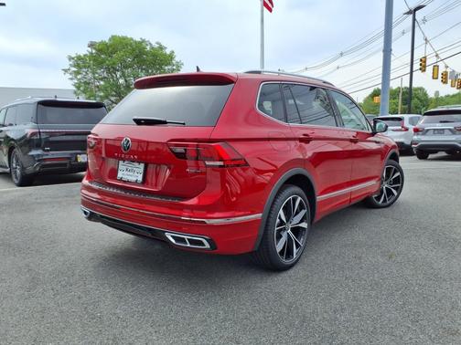 2024 Volkswagen Tiguan 2.0T SEL R-Line
