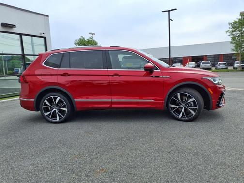 2024 Volkswagen Tiguan 2.0T SEL R-Line