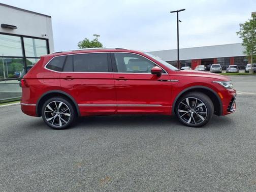2024 Volkswagen Tiguan 2.0T SEL R-Line