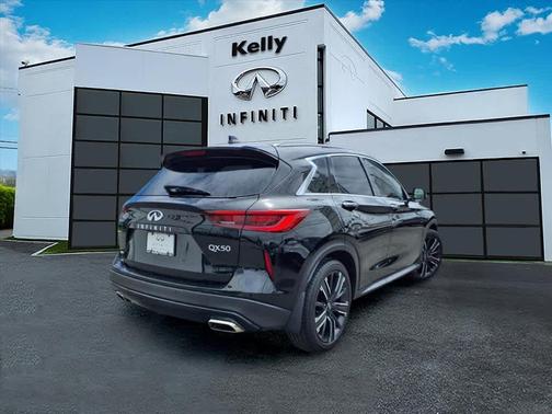 2022 INFINITI QX50 Luxe