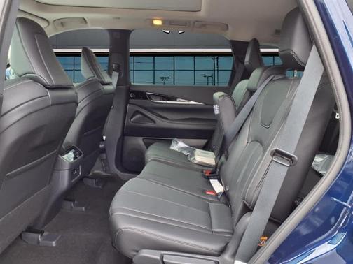 2025 INFINITI QX60 Pure