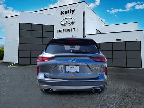 2022 INFINITI QX50 Luxe