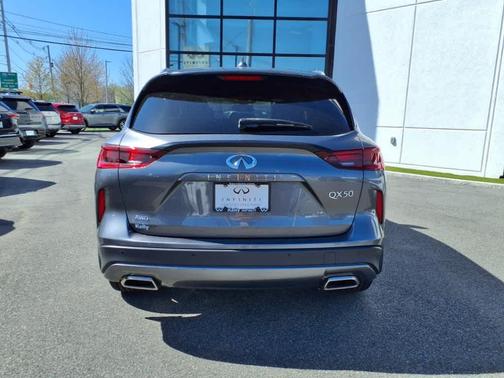 2022 INFINITI QX50 Luxe