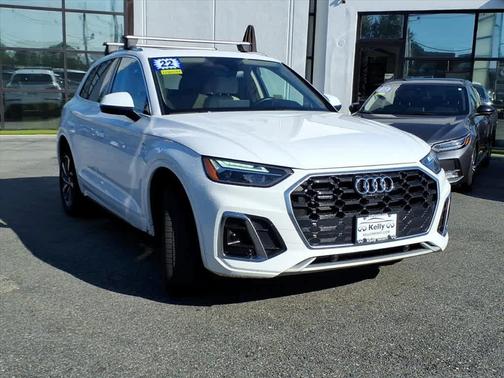 2022 Audi Q5 45 S line Premium Plus