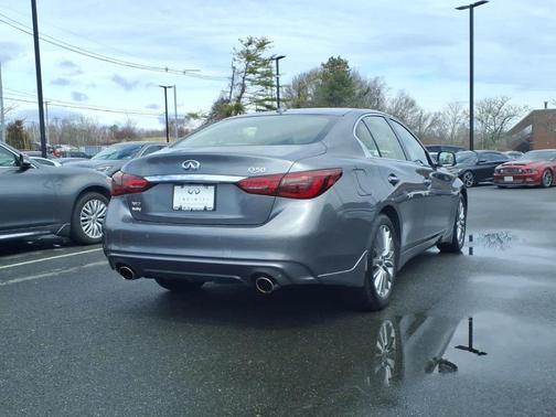 Graphite Shadow 2024 INFINITI Q50 LUXE