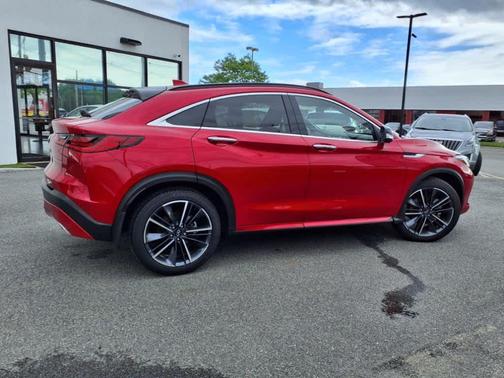 2025 INFINITI QX55 ESSENTIAL