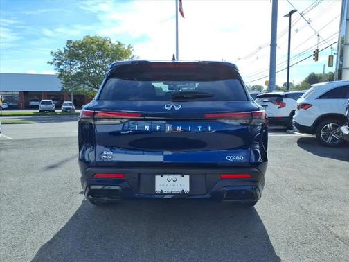 2025 INFINITI QX60 Pure