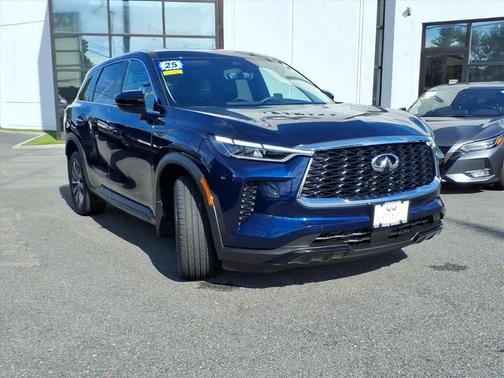 2025 INFINITI QX60 Pure