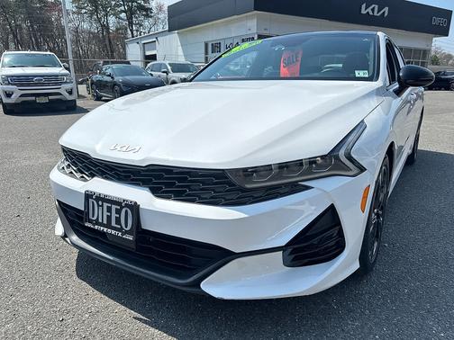 Glacial White Pearl 2022 Kia K5 GT-Line