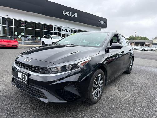 Aurora Black 2023 Kia Forte LXS