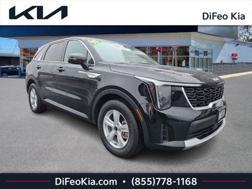 2025 Kia Sorento LX