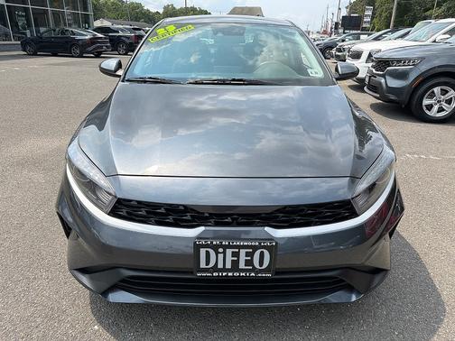 Gravity Gray 2023 Kia Forte LXS