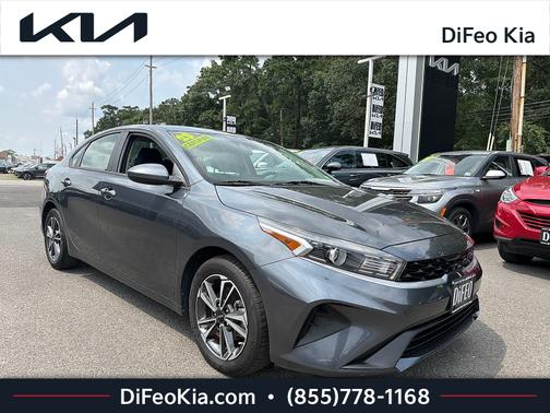 Gravity Gray 2023 Kia Forte LXS